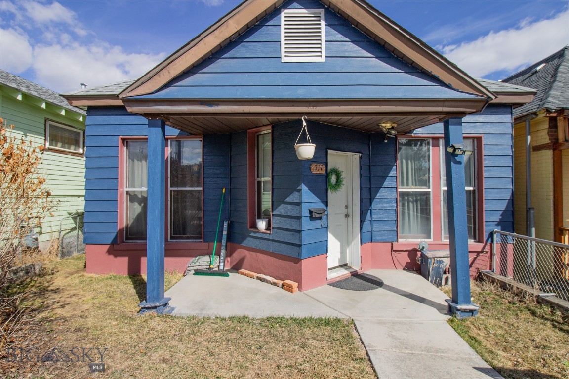 717 W Quartz Street Property Photo