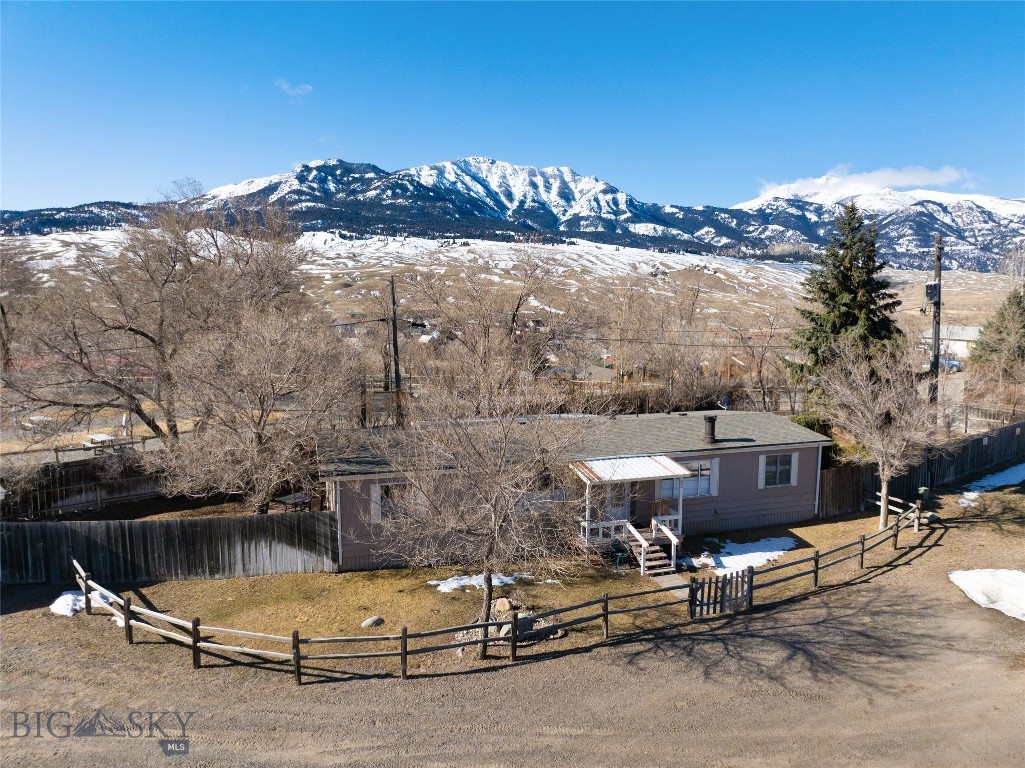 59030 Real Estate Listings Main Image