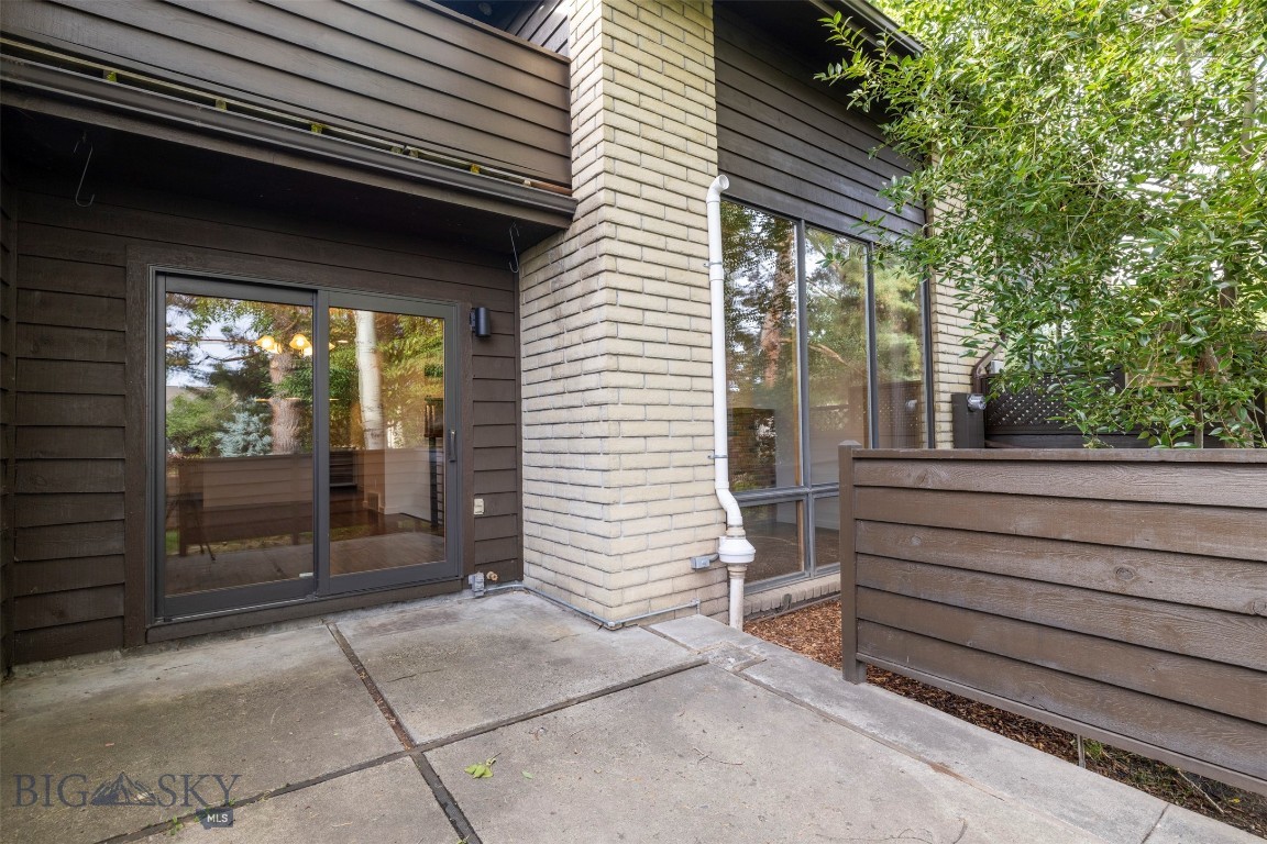 1659 S Black Avenue Property Photo 42