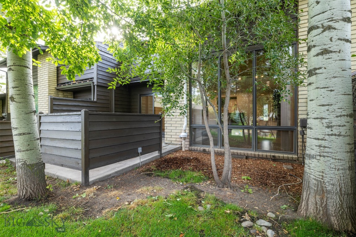 1659 S Black Avenue Property Photo 43