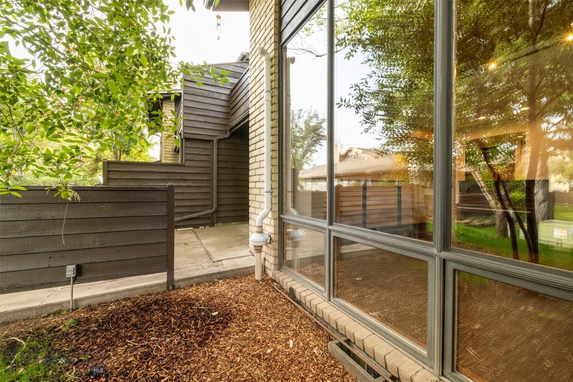 1659 S Black Avenue Property Photo 44