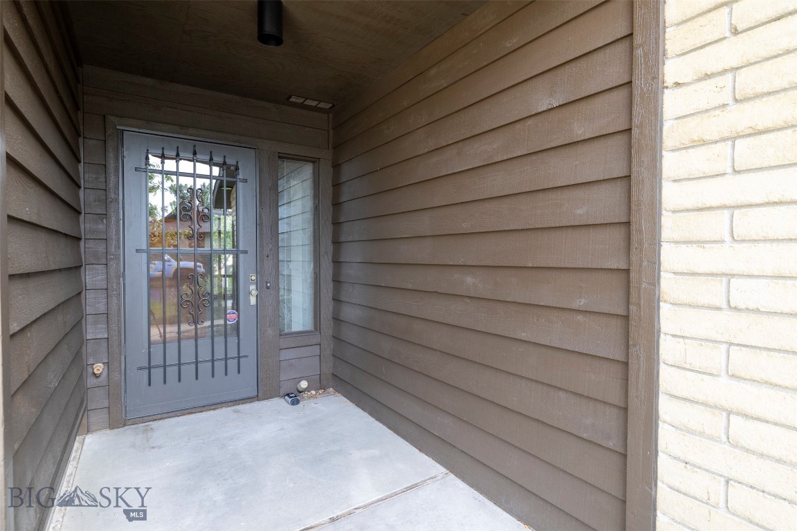 1659 S Black Avenue Property Photo 45