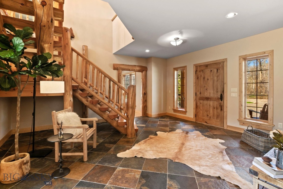624 Rocking Horse Drive Property Photo 38