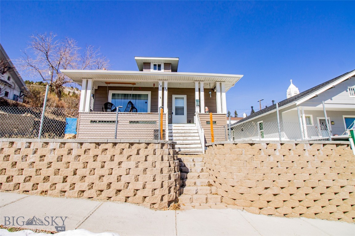 1237 W Copper Street Property Photo 1