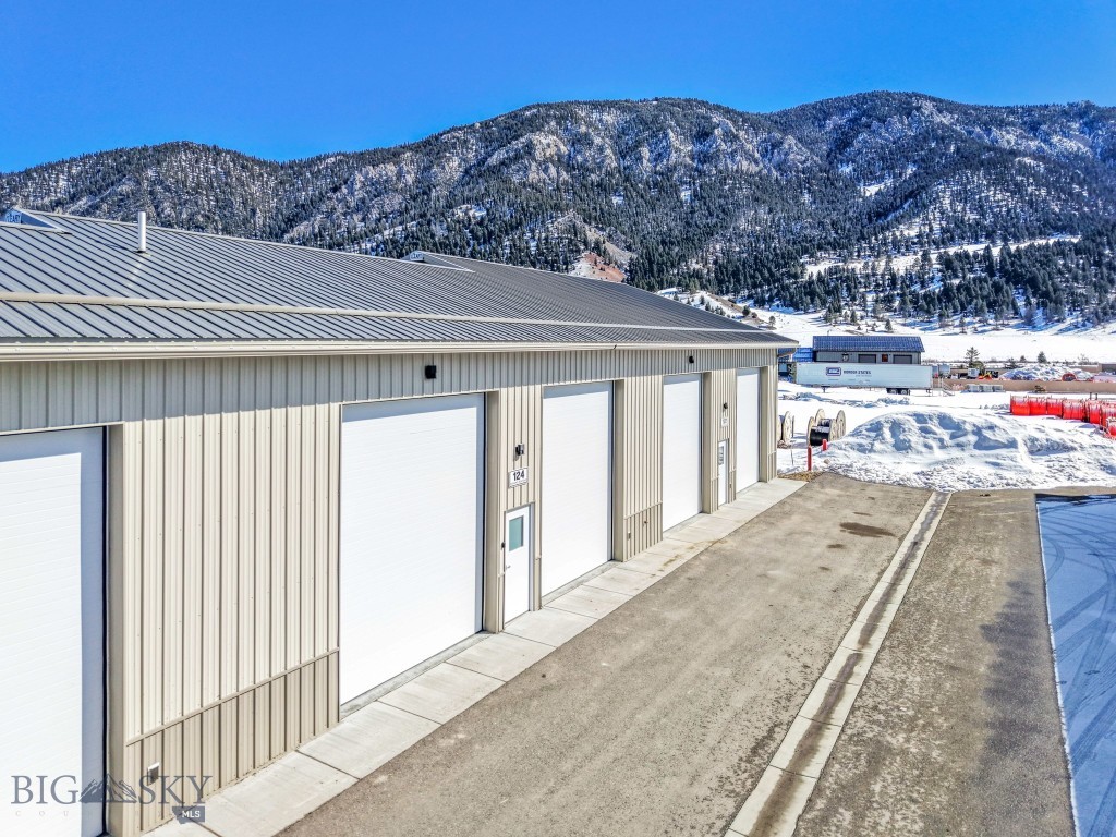 124 Running Iron Road Property Photo