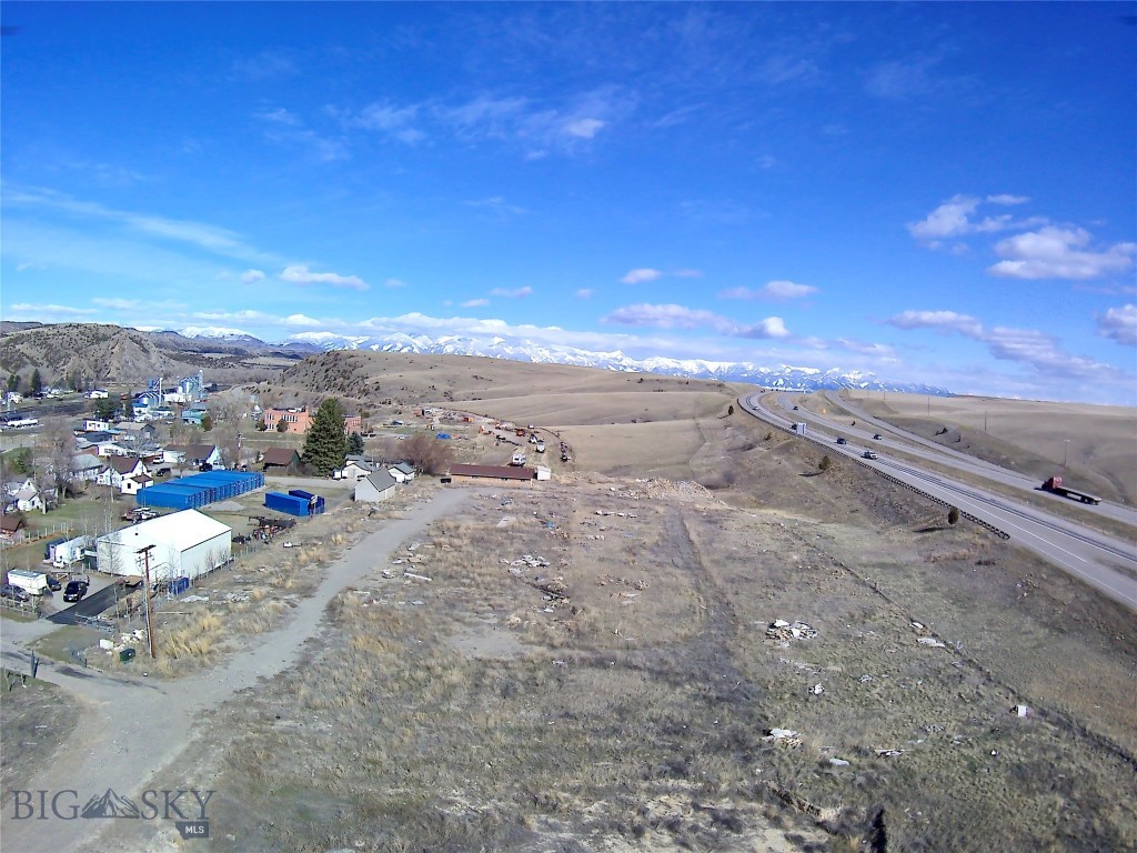 250 First Street Property Photo