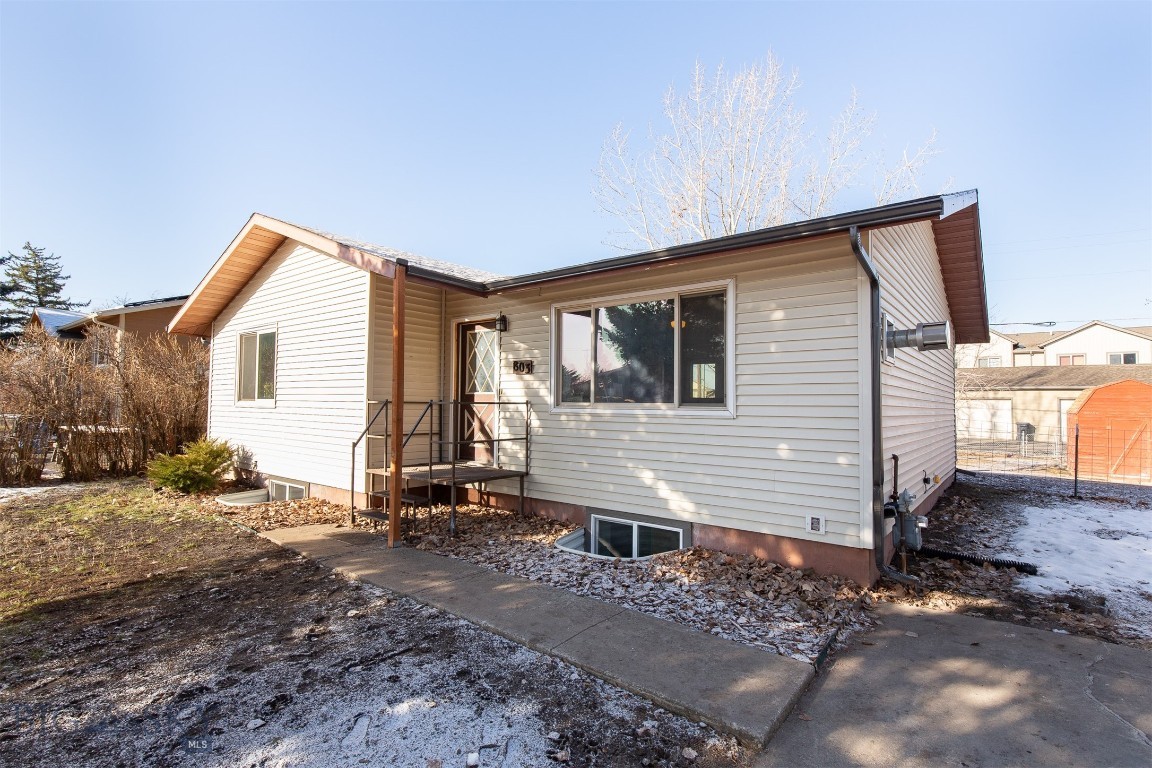 Picture of 803 Iowa Street
