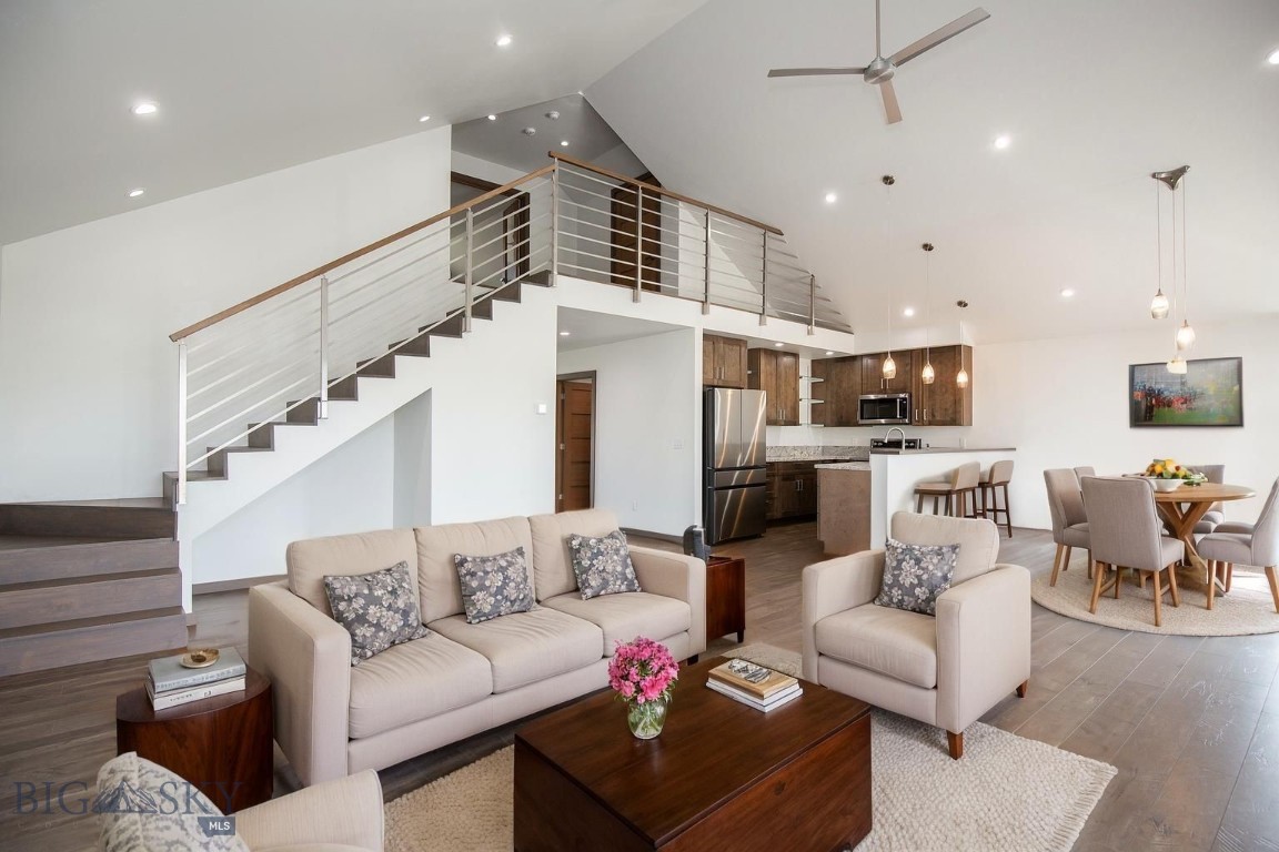 19 Sharptail Place Property Photo 4