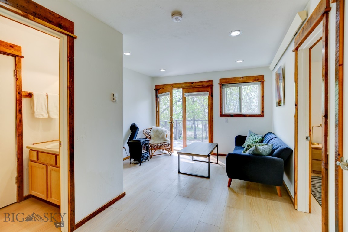 17 Evergreen Lane Property Photo 20