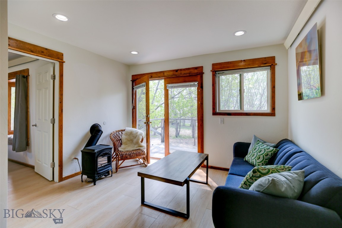 17 Evergreen Lane Property Photo 21