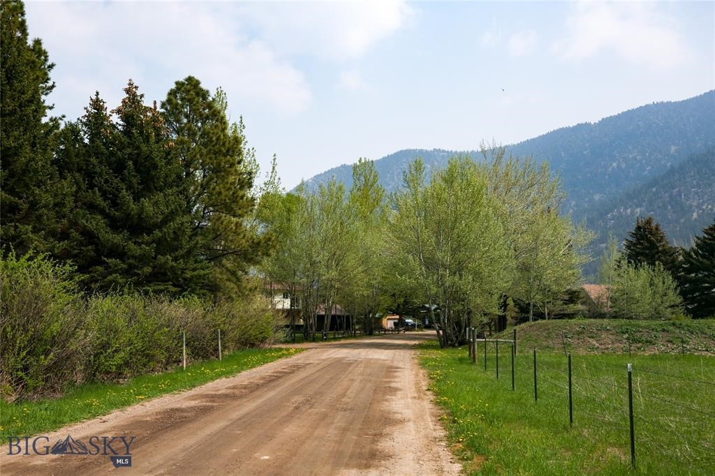 17 Evergreen Lane Property Photo 51