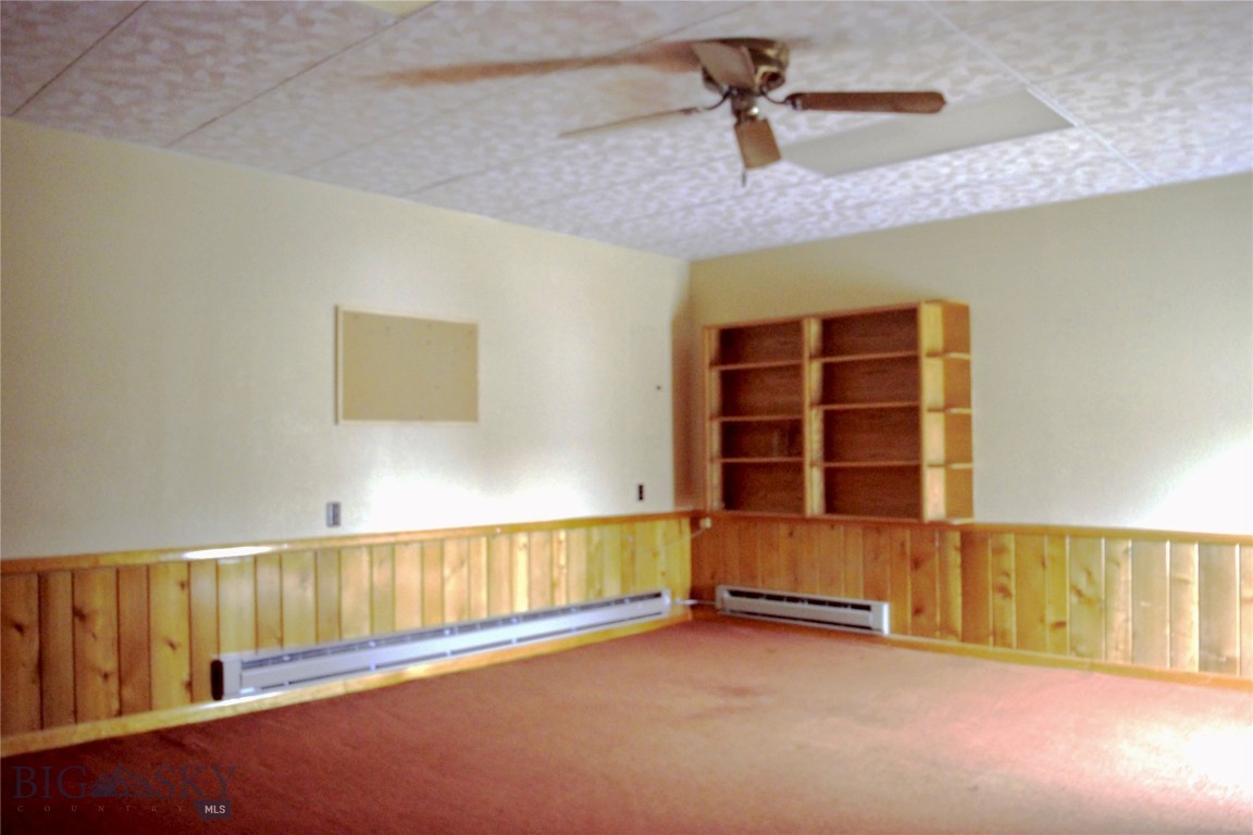 1 S Maryland Property Photo 14
