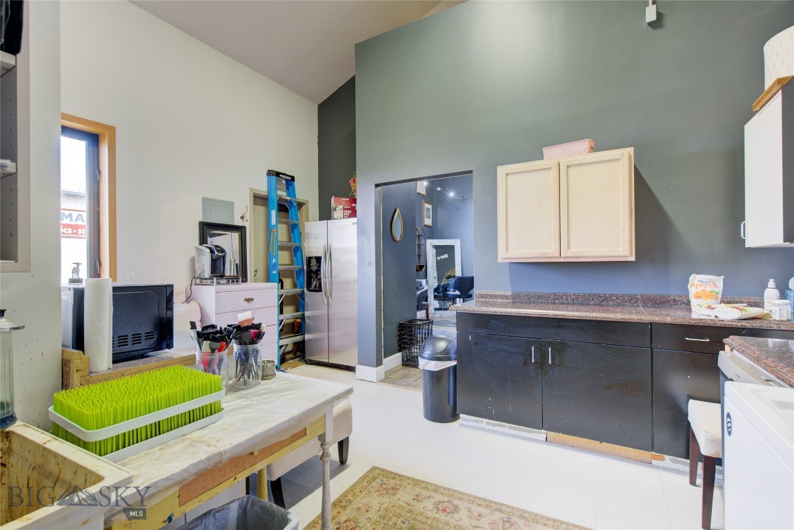 7710 Shedhorn Drive B Property Photo 21