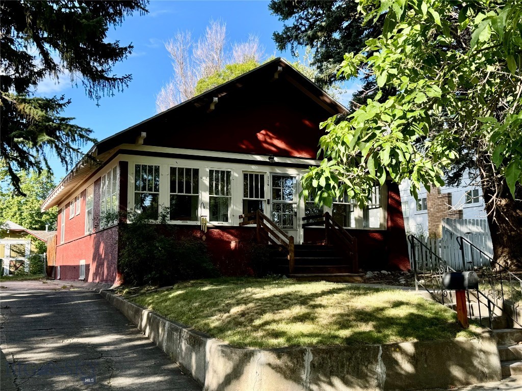 114 S 8th St. Property Photo