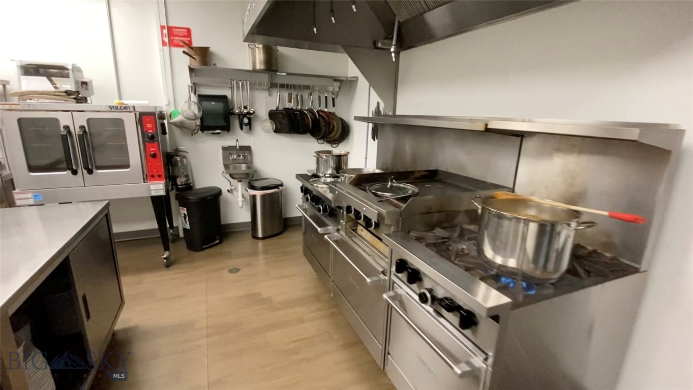 53 E Park Street Property Photo 27