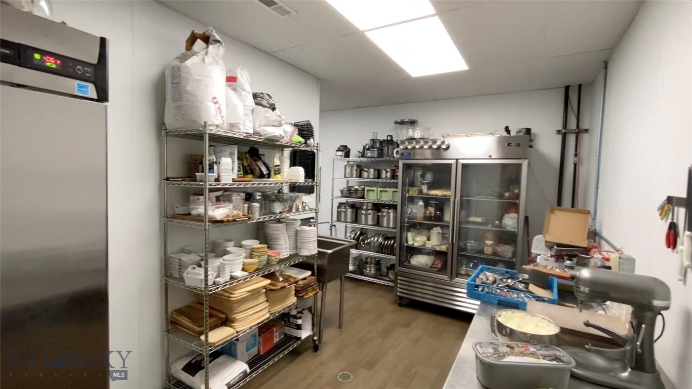53 E Park Street Property Photo 30