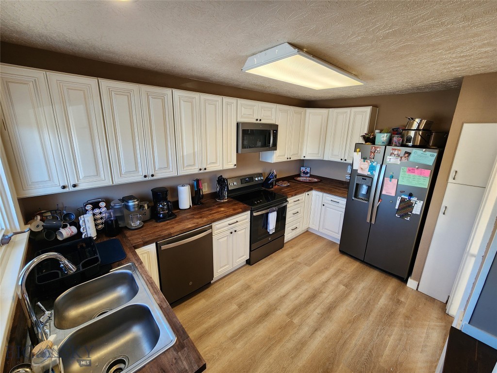 3301 1st Avenue N Property Photo 19