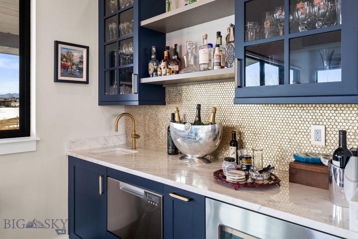676 Tillyfour Property Photo 17