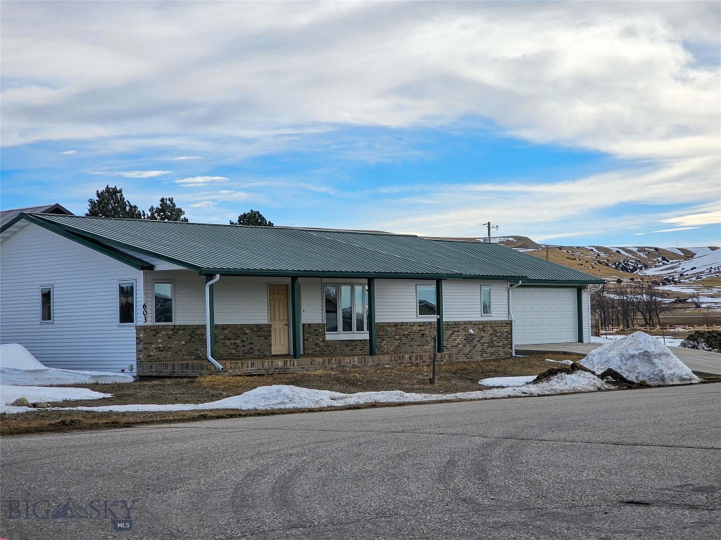 603 W 3rd Avenue Property Photo