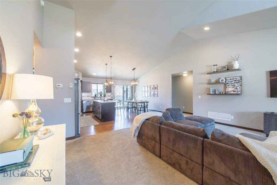 121 Scott Drive Property Photo 15