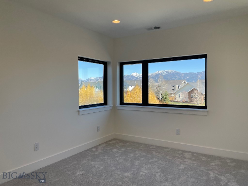 1460 Windrow Drive Property Photo 17