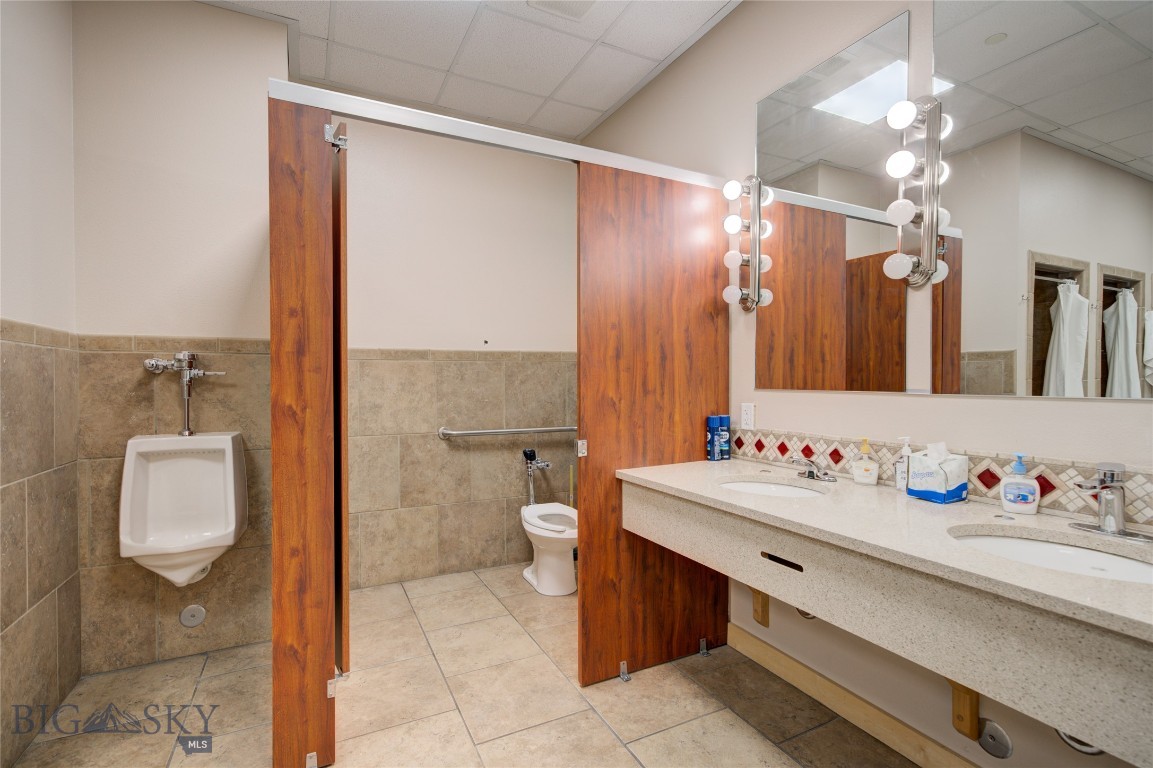 448 E Main Street Dr102 Property Photo 8