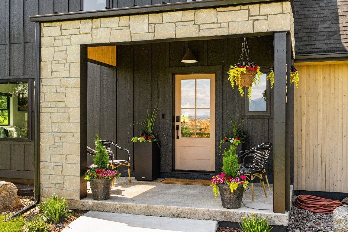7980 Balsam Property Photo 4