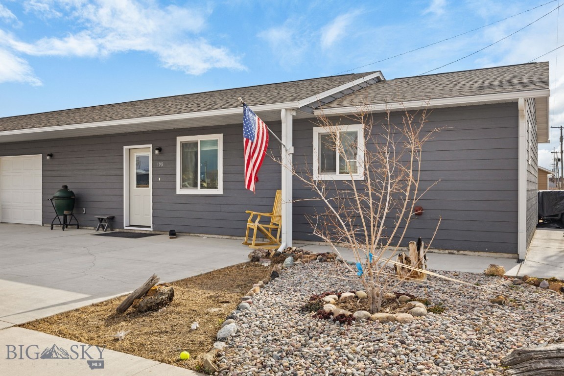 108 Timmons Street Property Photo 1