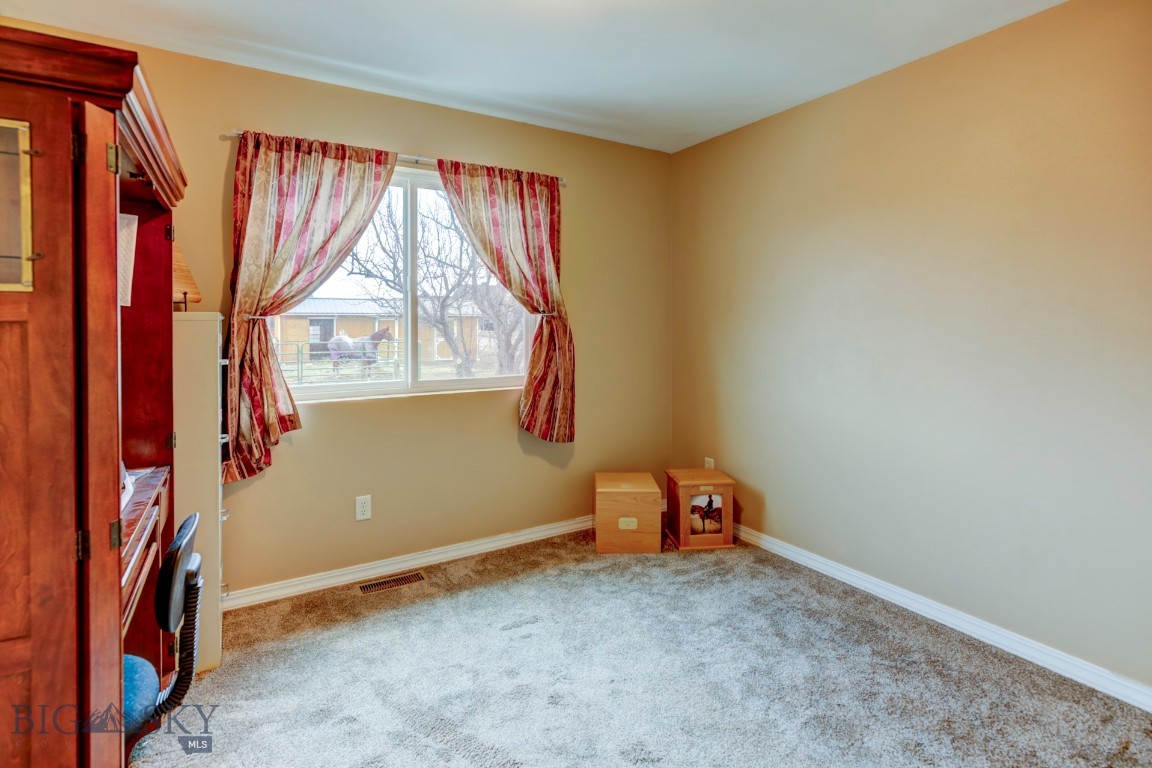 98 Miller Drive Property Photo 26