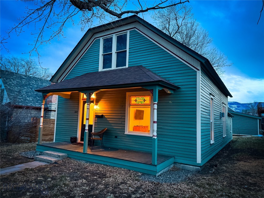214 S D Street Property Photo