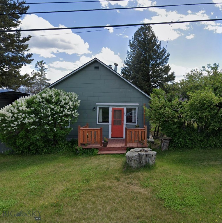 220 W 2nd Avenue Property Photo