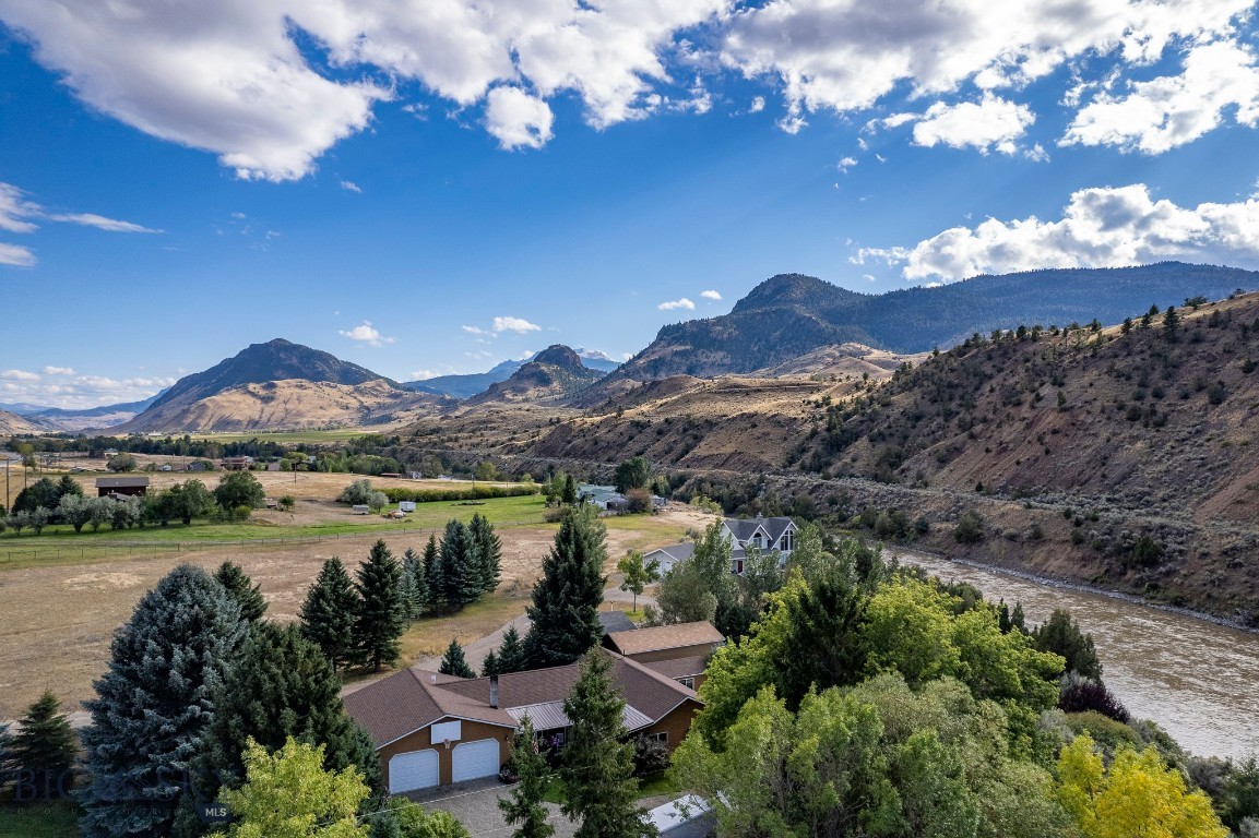 1077 Us Highway 89 S Property Photo