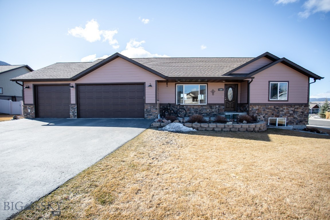 226 Carousel Way Property Photo