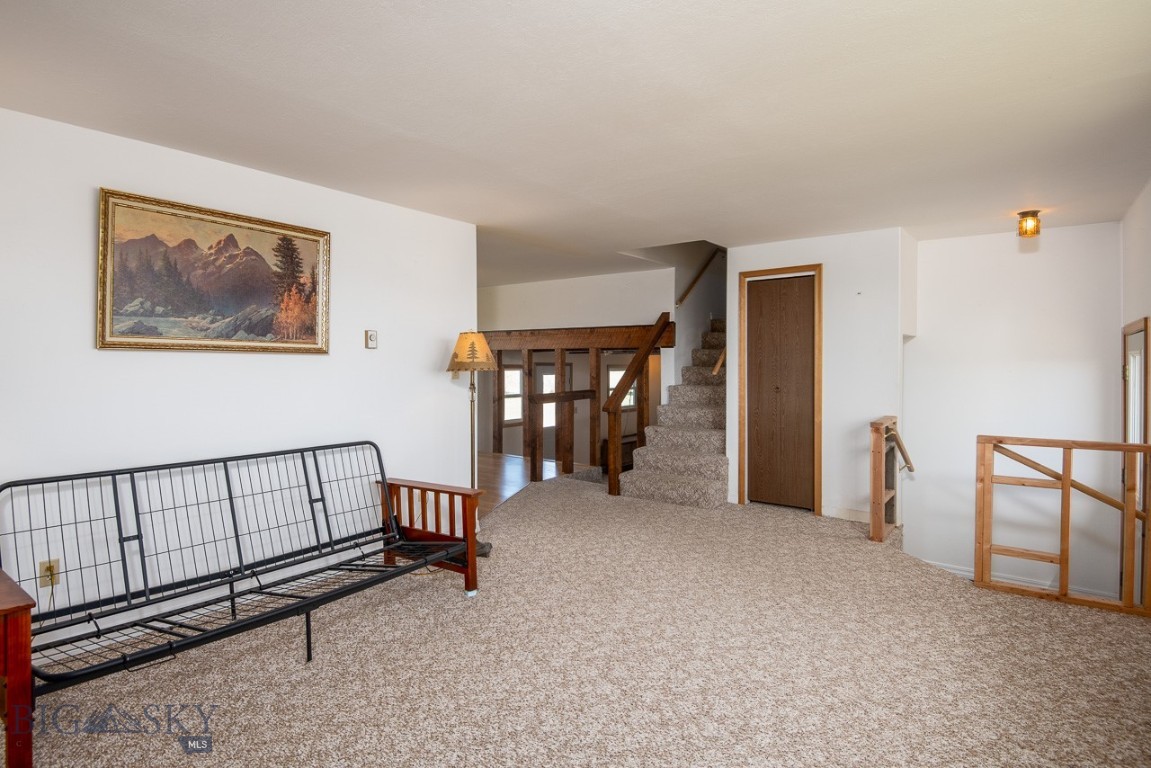 33 Valley Drive Property Photo 8