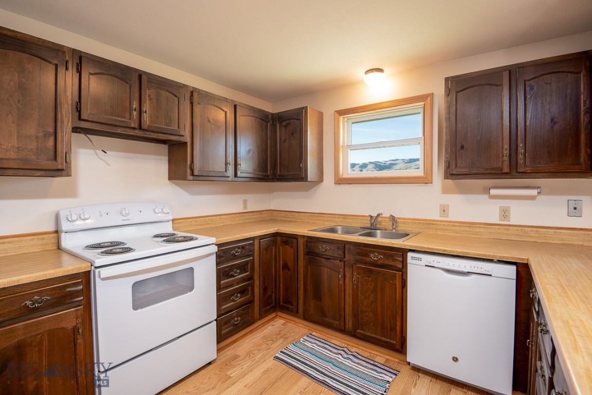 33 Valley Drive Property Photo 14