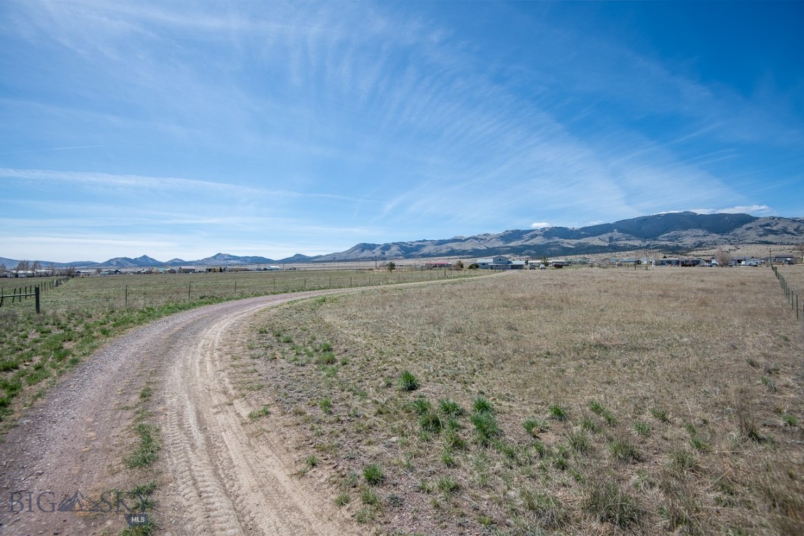 33 Valley Drive Property Photo 36