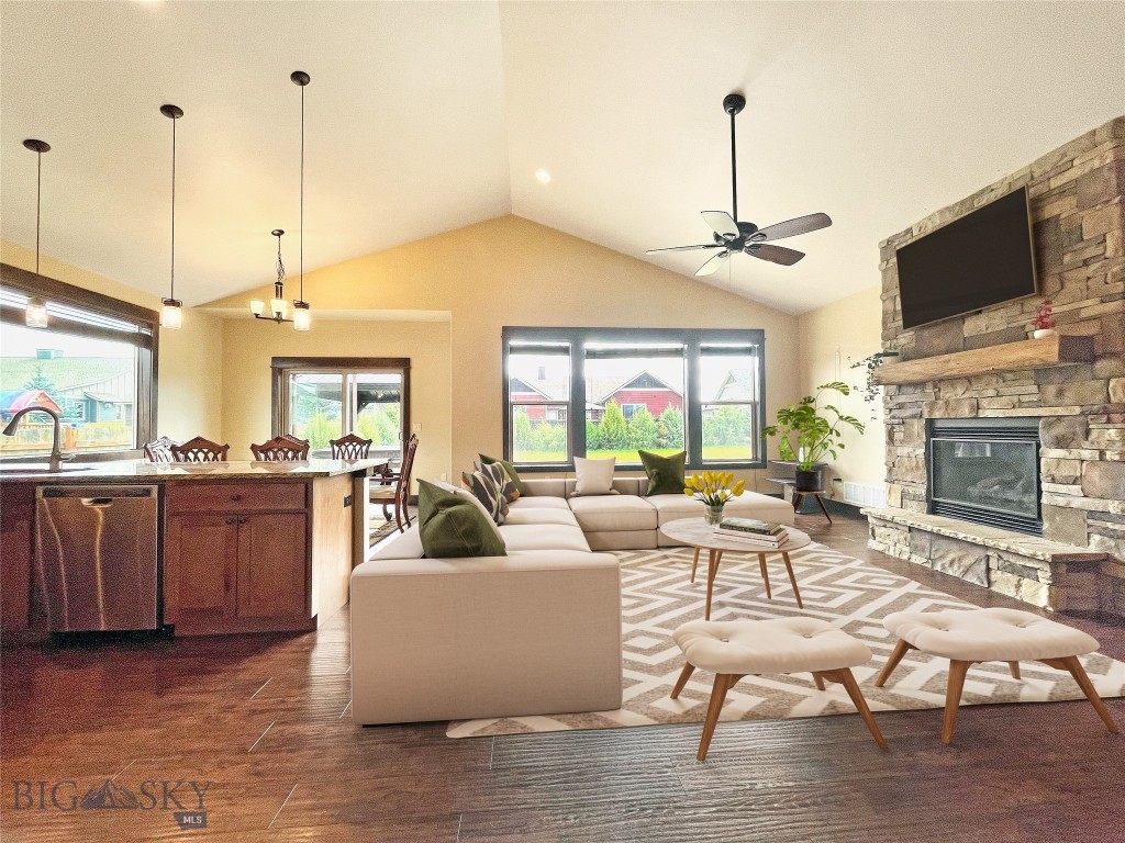 378 Ramshorn Peak Property Photo 2