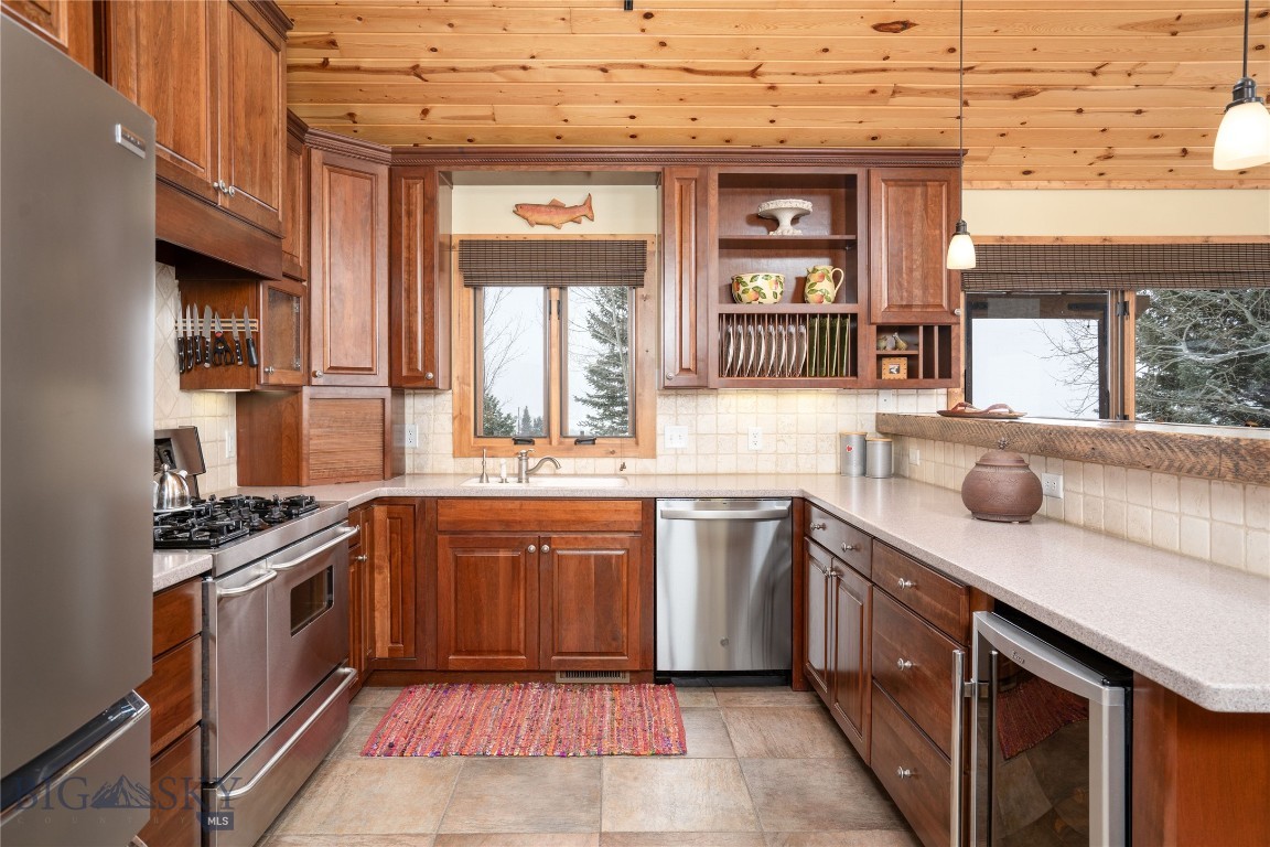 585 Bridger Woods Road Property Photo 10