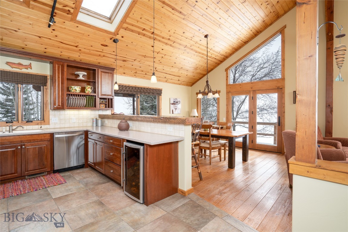 585 Bridger Woods Road Property Photo 11