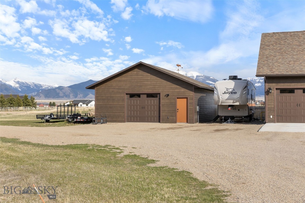 56 Sky View Drive Property Photo 12