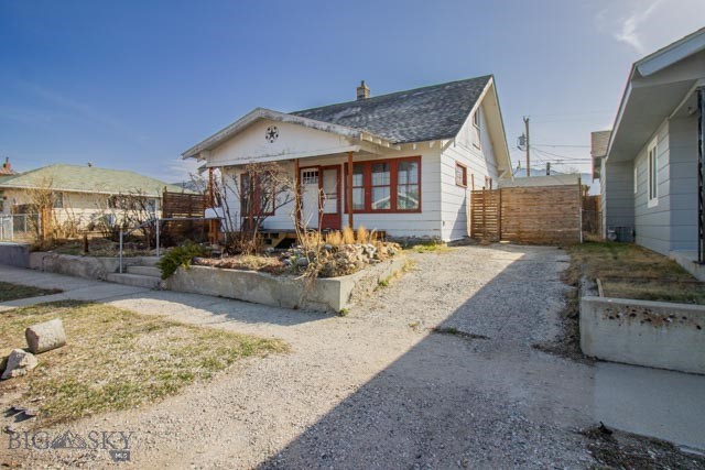 1816 Oregon Avenue Property Photo 1