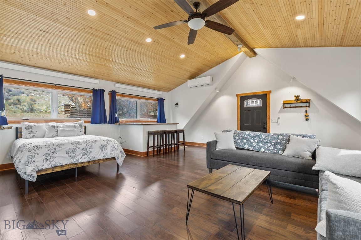 4 Solar Mountain Road Property Photo 5