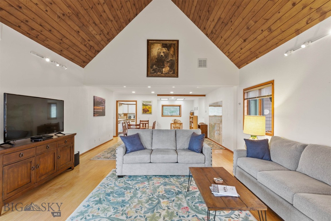 4 Solar Mountain Road Property Photo 8