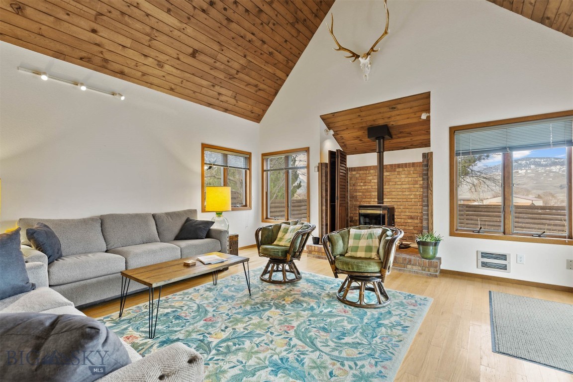 4 Solar Mountain Road Property Photo 11