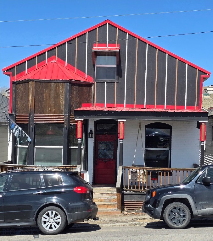 213 W Woolman Street Property Photo