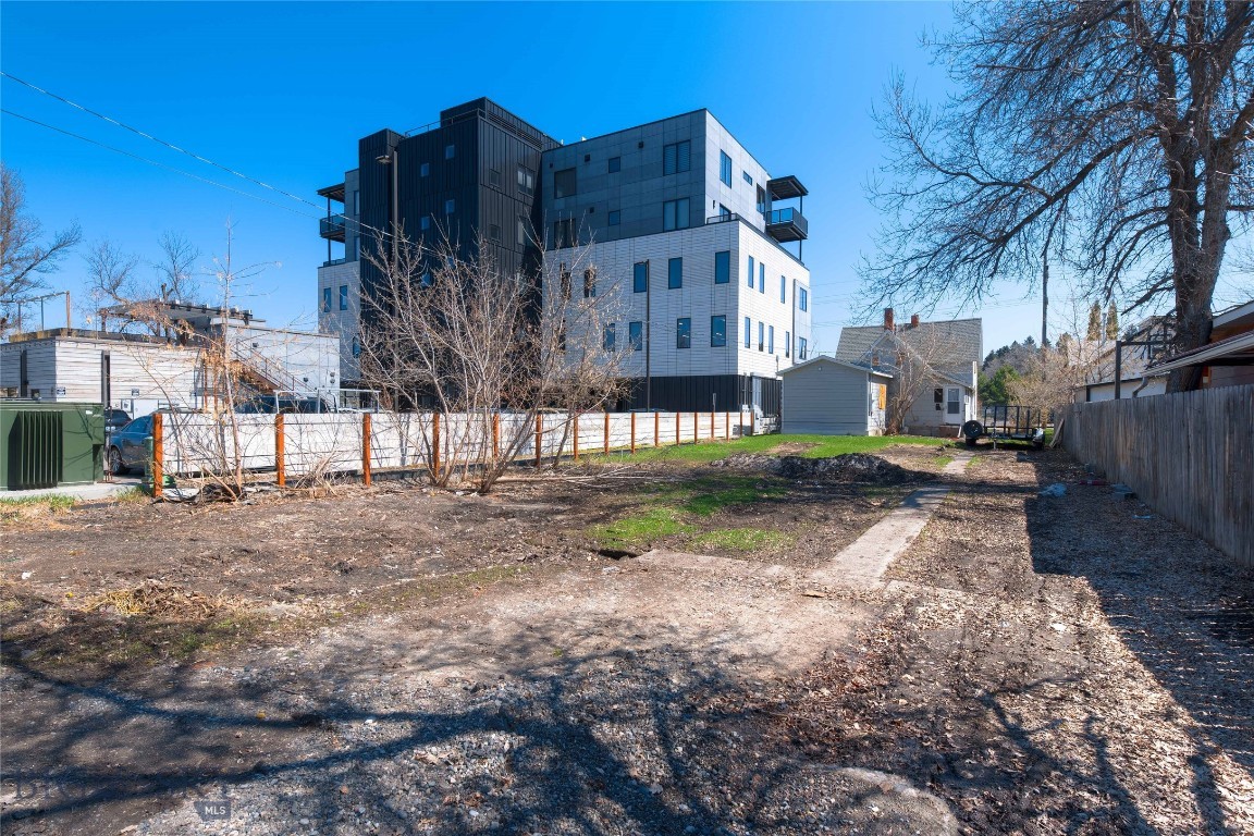 113 S Wallace Avenue Property Photo 7