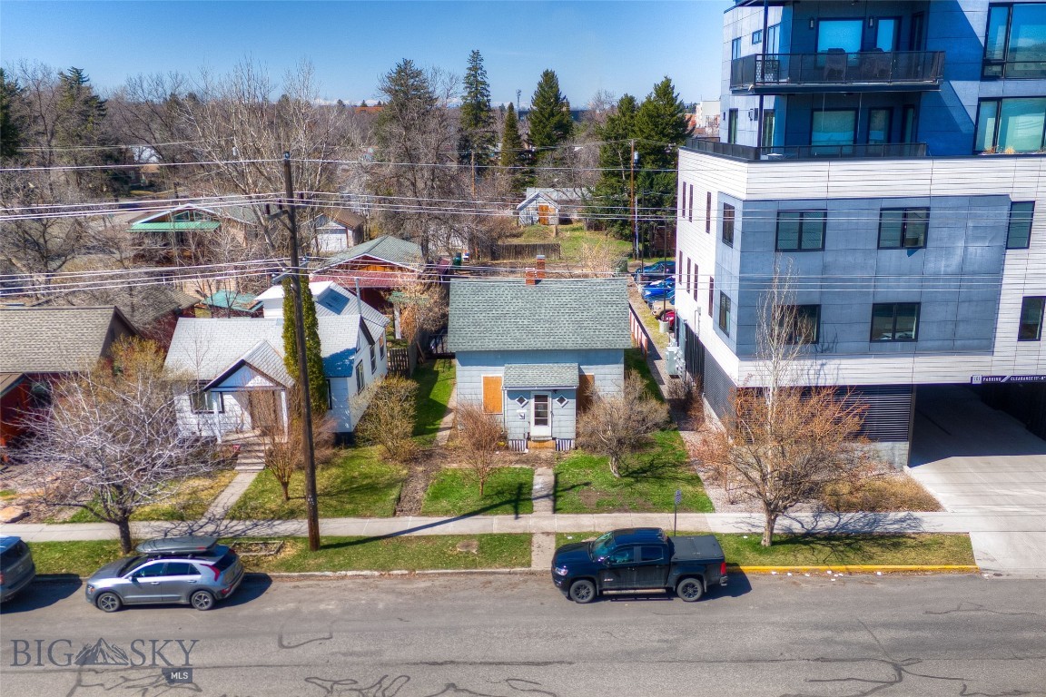 113 S Wallace Avenue Property Photo 9