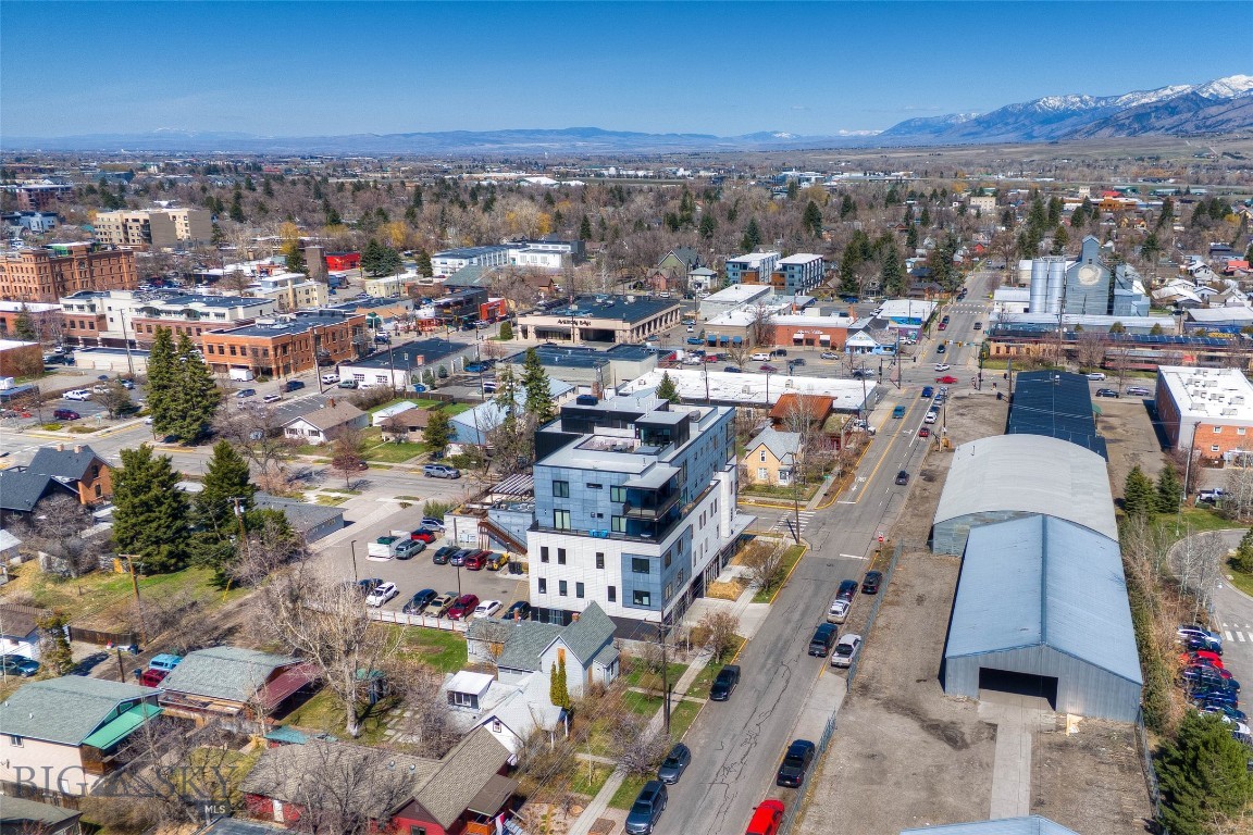 113 S Wallace Avenue Property Photo 18