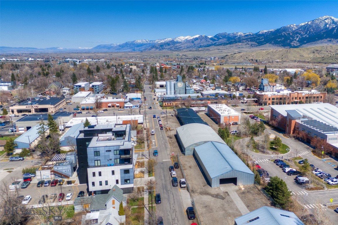 113 S Wallace Avenue Property Photo 19