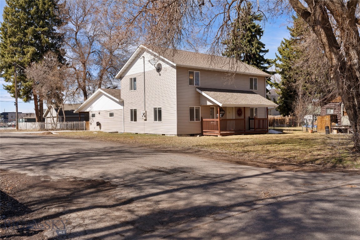 803 N Grand Avenue